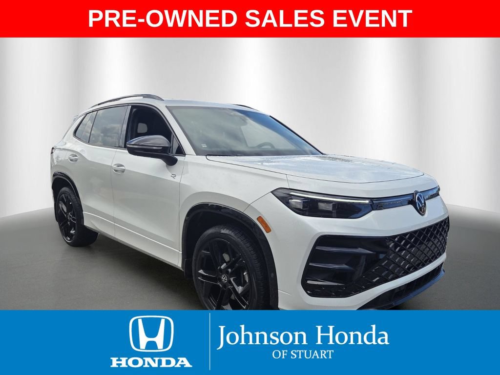 Used 2025 Volkswagen Tiguan SE R-Line