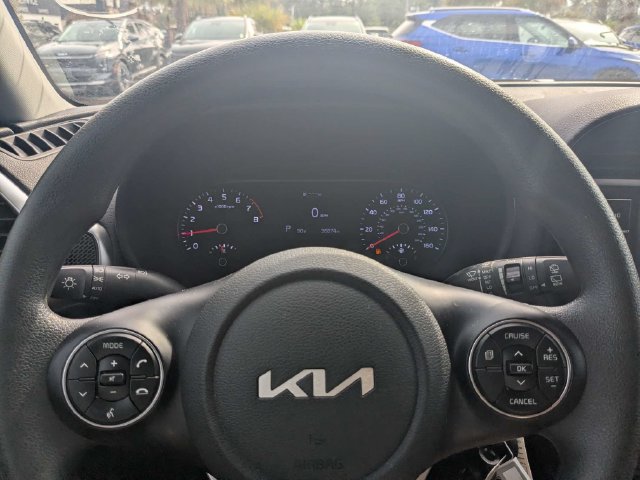 Used 2022 Kia Soul LX FWD image 27