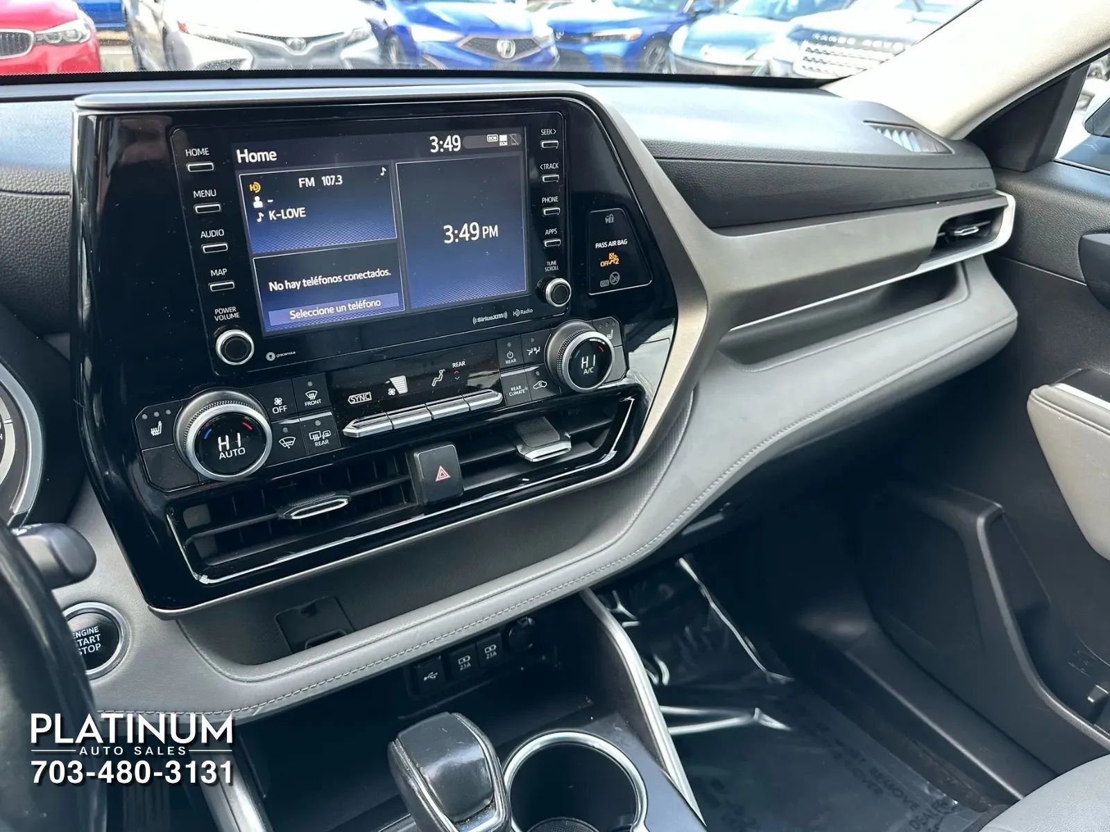 Used 2020 Toyota Highlander XLE image 12