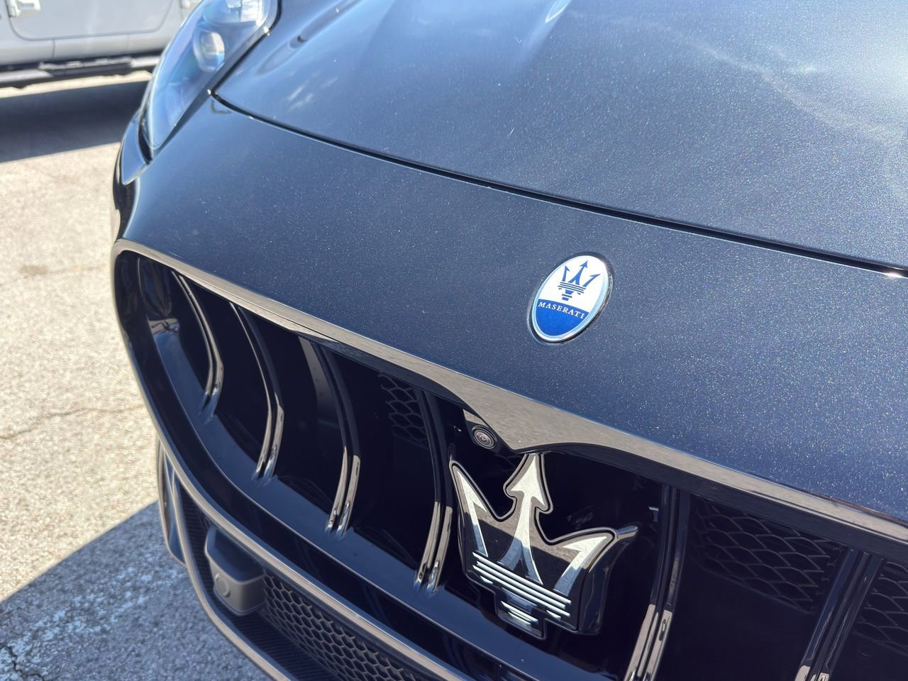 Certified 2024 Maserati Grecale Trofeo AWD/4WD image 9