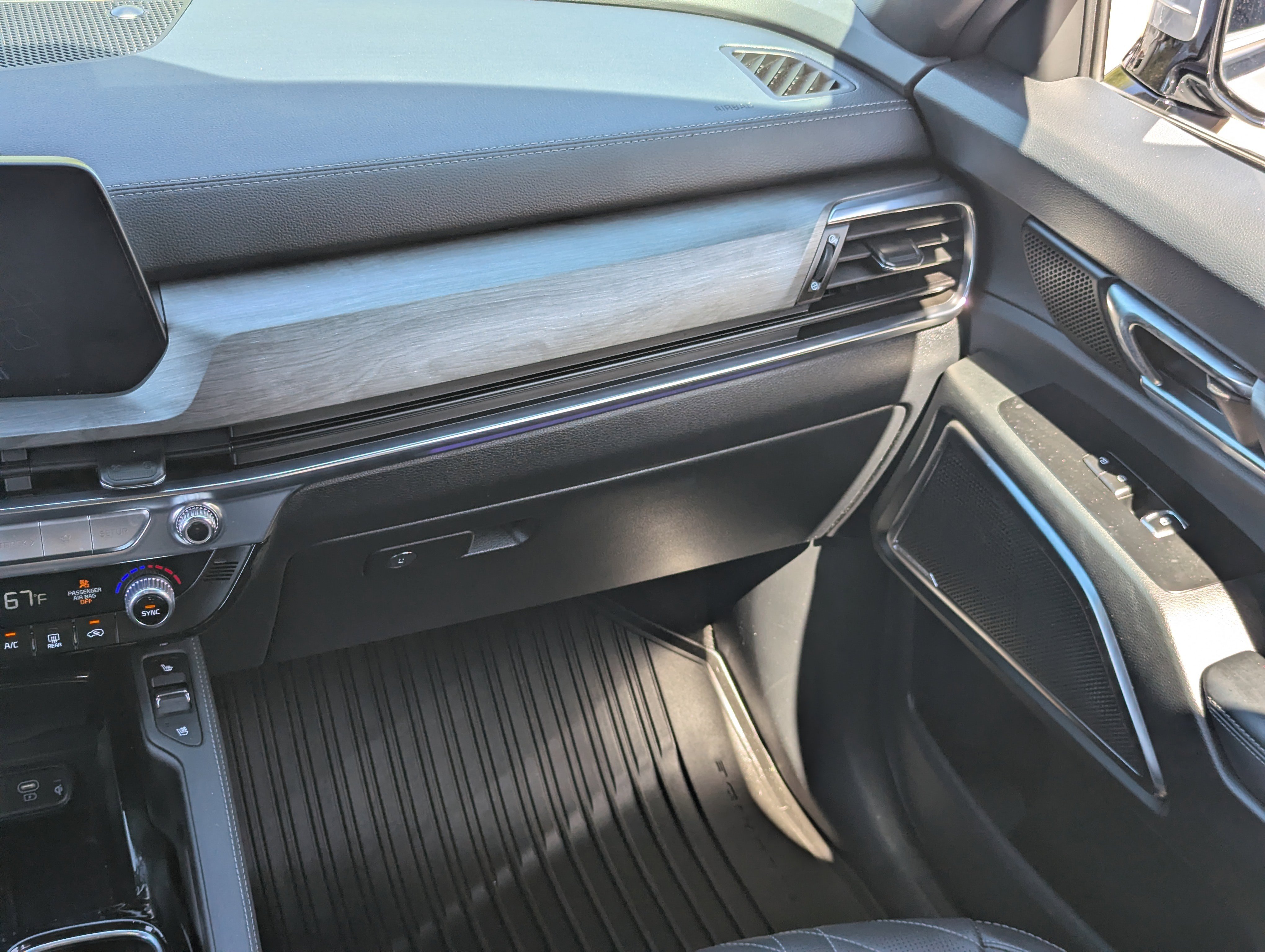 Certified 2025 Kia Telluride SX X-Line AWD/4WD image 15
