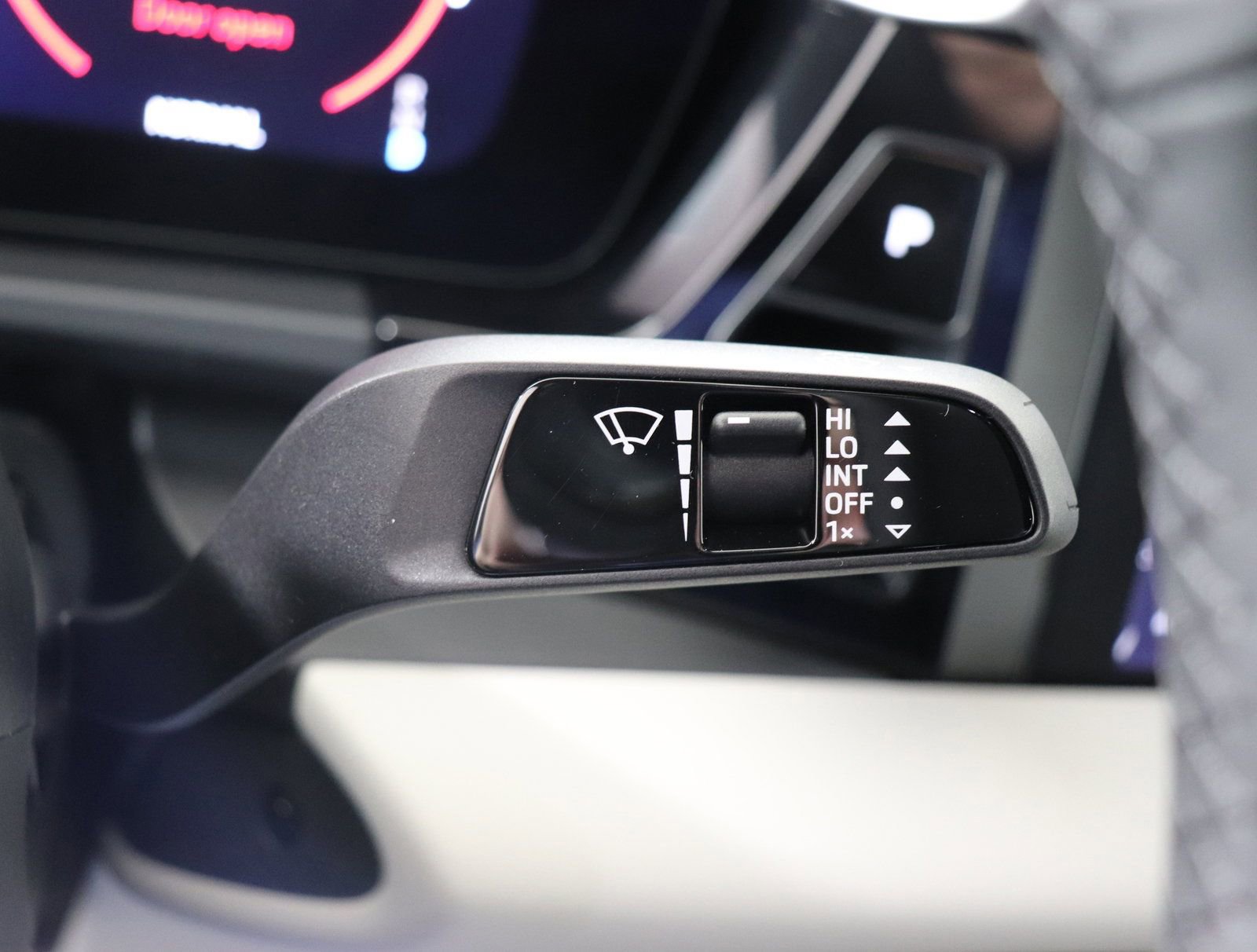 Used 2025 Porsche Macan 4S Electric image 39