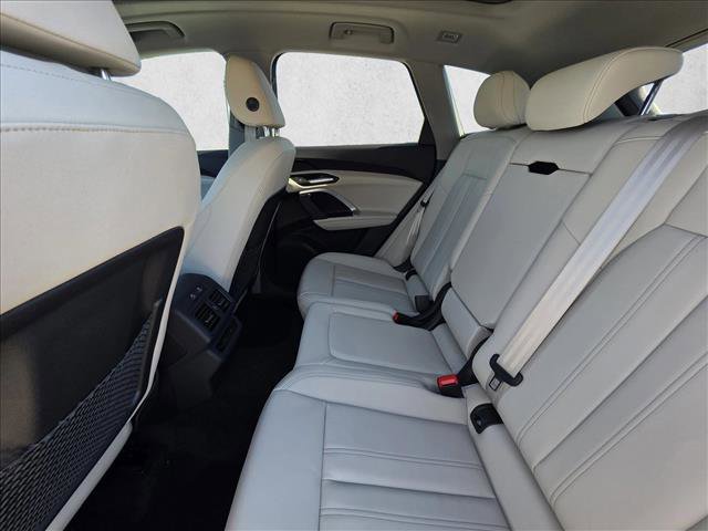New 2025 Audi Q5 Premium image 16