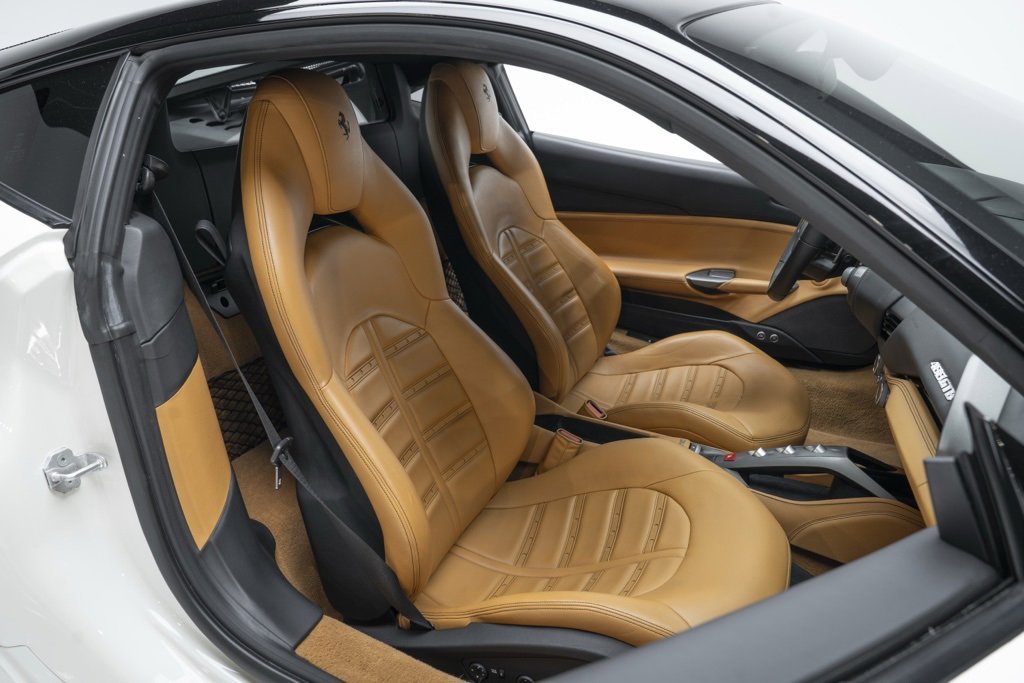 Used 2016 Ferrari 488 GTB image 35