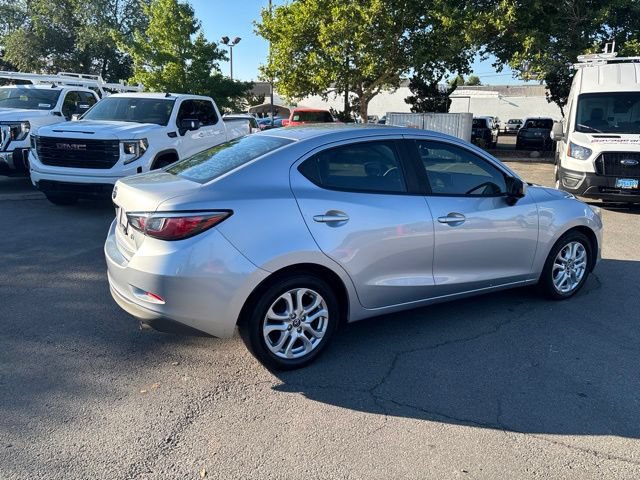 Used 2017 Toyota Yaris iA FWD image 9