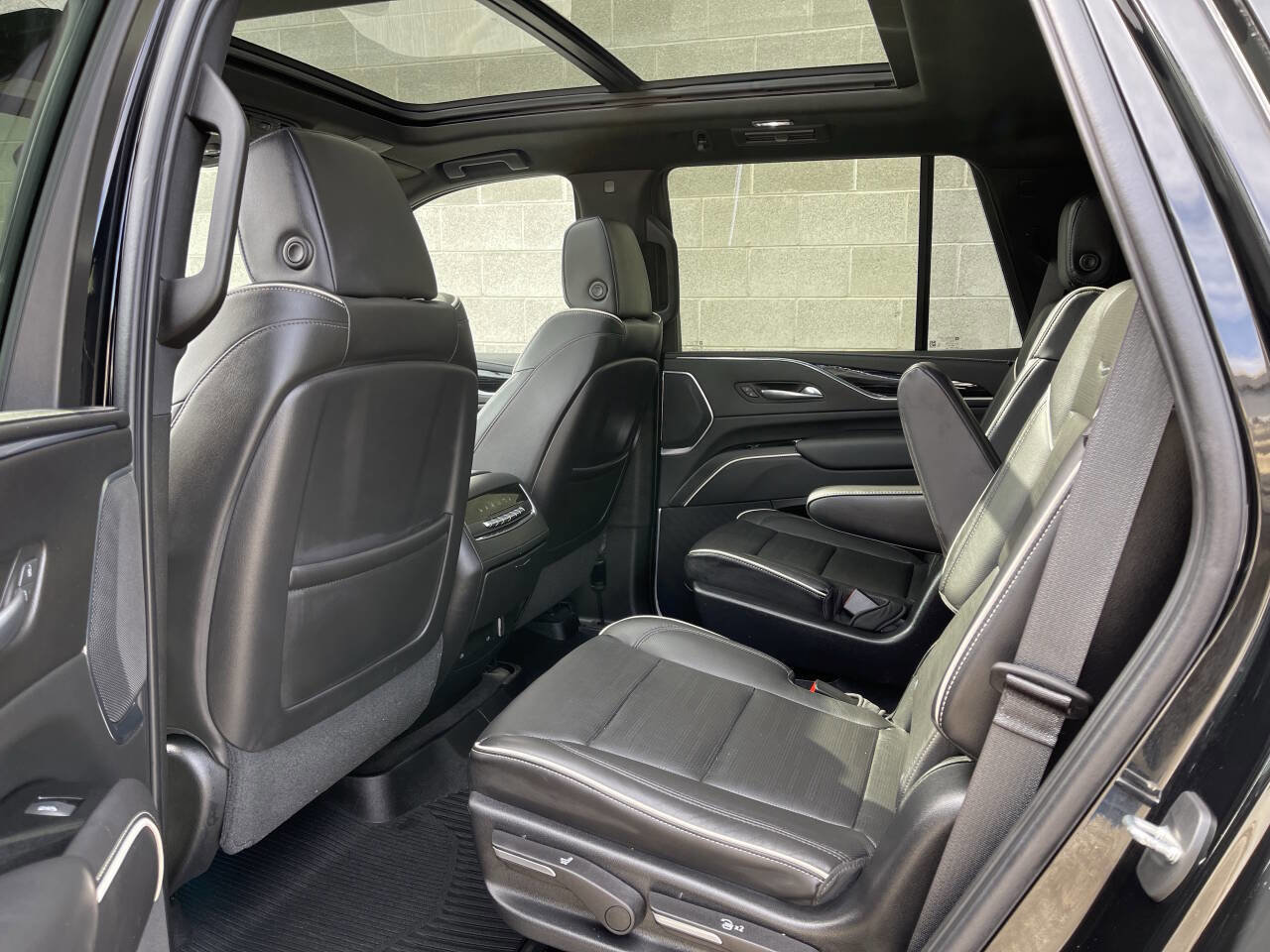 Used 2021 Cadillac Escalade Sport image 12