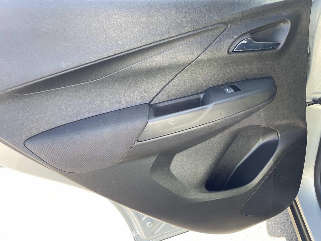 Used 2023 Chevrolet Bolt LT FWD image 13