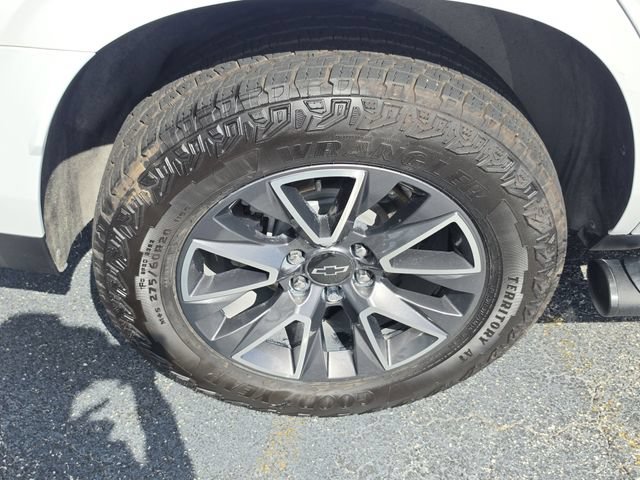 Used 2022 Chevrolet Tahoe Z71 w/ Luxury Package AWD/4WD image 6