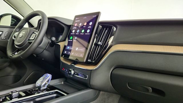 New 2026 Volvo XC60 B5 Plus w/ Climate Package AWD/4WD image 34