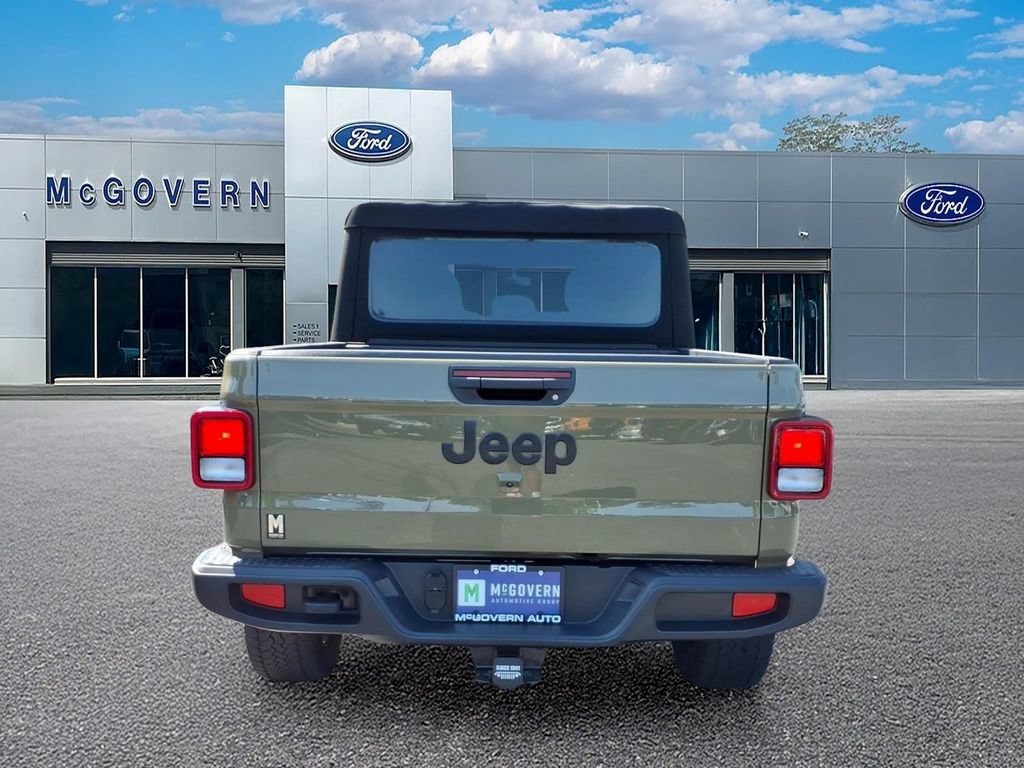 Used 2025 Jeep Gladiator Sport AWD/4WD image 7