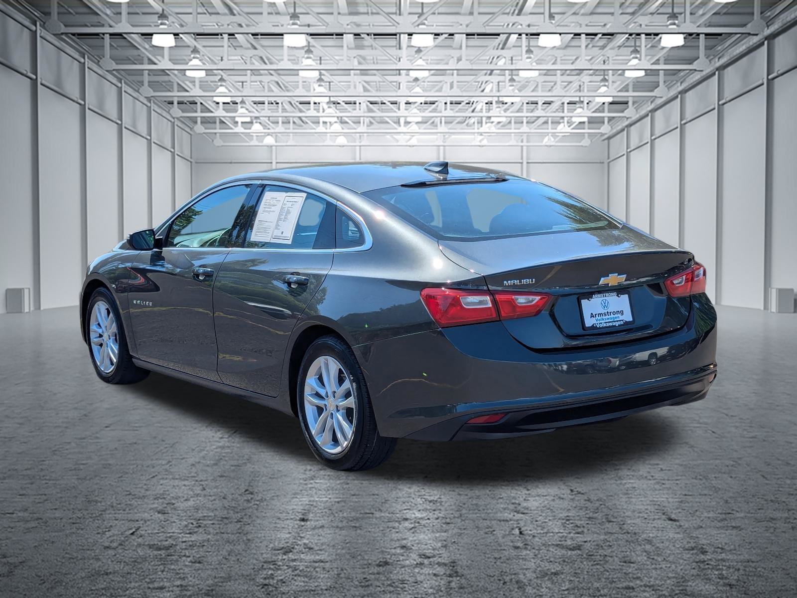 Used 2016 Chevrolet Malibu LT FWD image 3