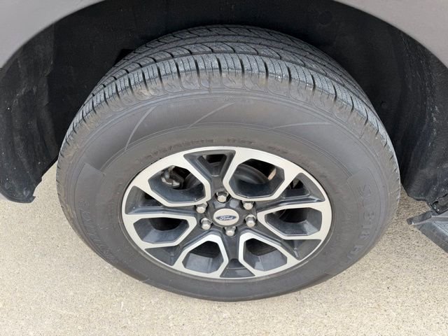 Used 2024 Ford Expedition Max XLT image 11