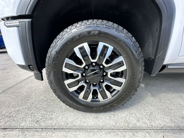 Used 2025 GMC Sierra 2500 Denali Ultimate image 18