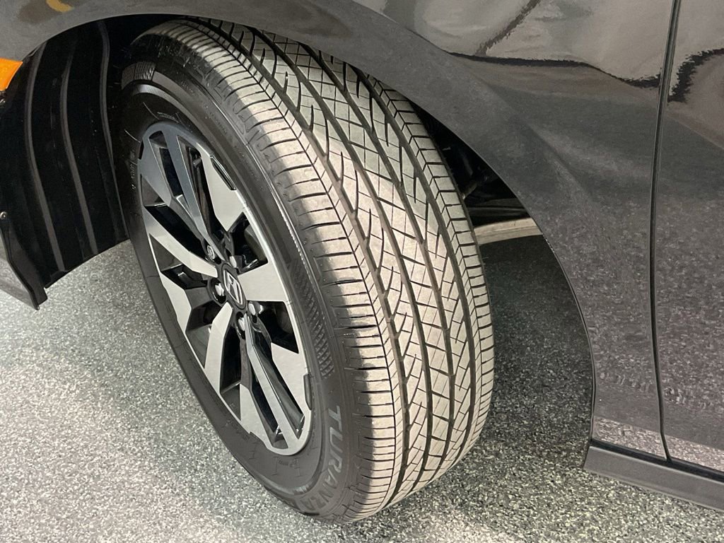 Certified 2026 Honda Odyssey EX-L image 35