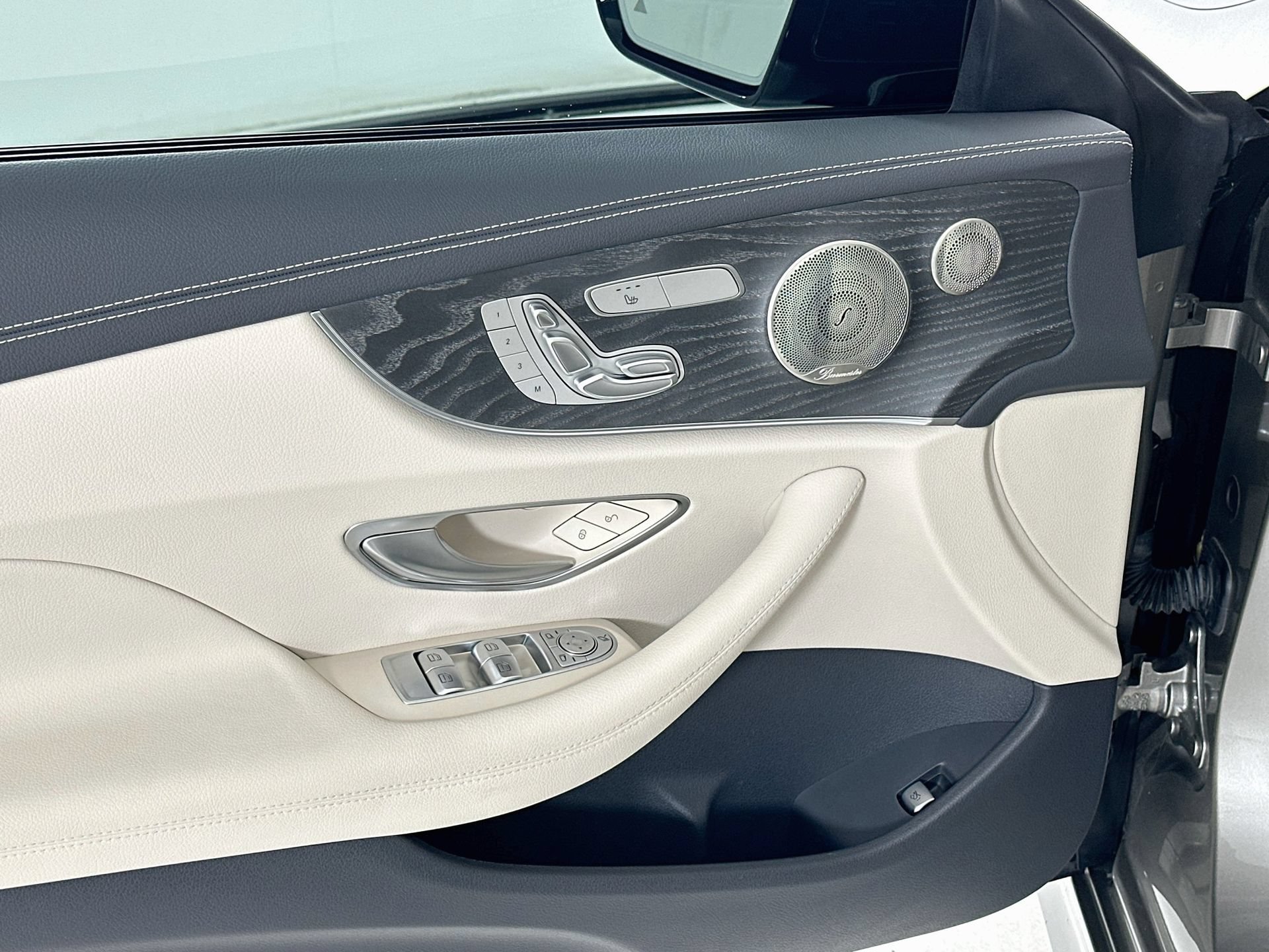 Used 2023 Mercedes-Benz E 450 4MATIC Coupe image 19