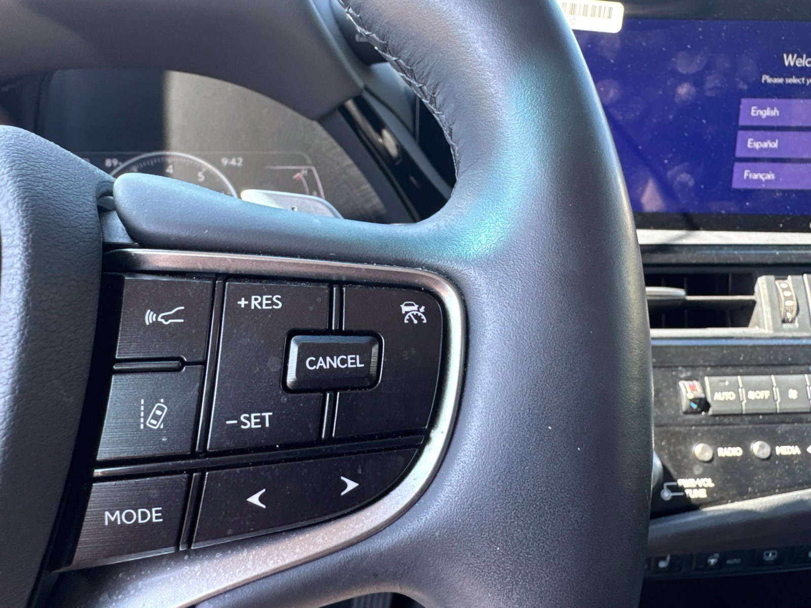 Used 2023 Lexus ES 350 w/ Accessory Package (Z1) FWD image 17