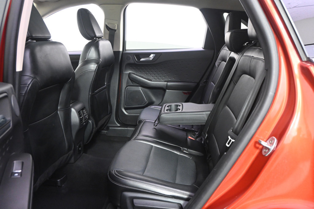 Used 2020 Ford Escape Titanium AWD/4WD image 21
