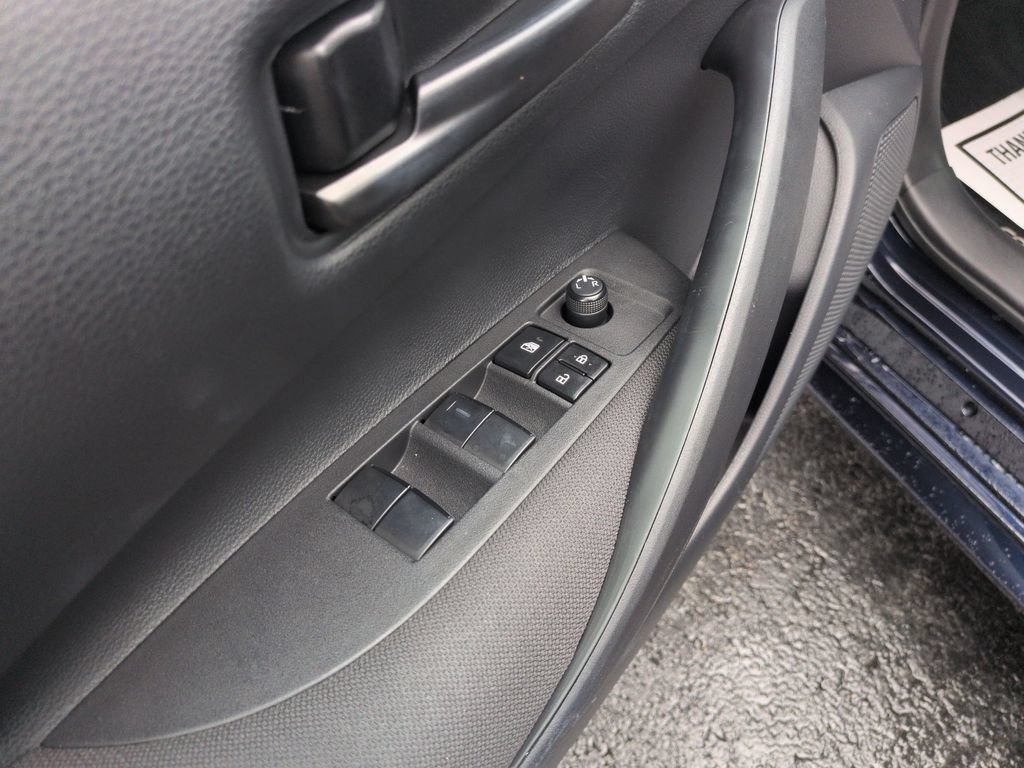 Certified 2025 Toyota Corolla LE FWD image 11