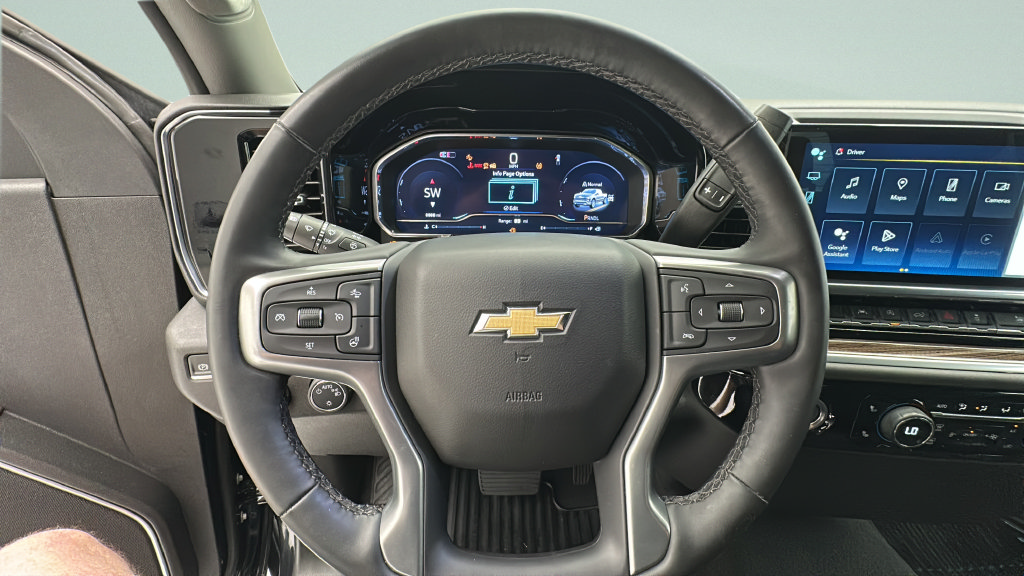 Used 2024 Chevrolet Silverado 1500 LT AWD/4WD image 16