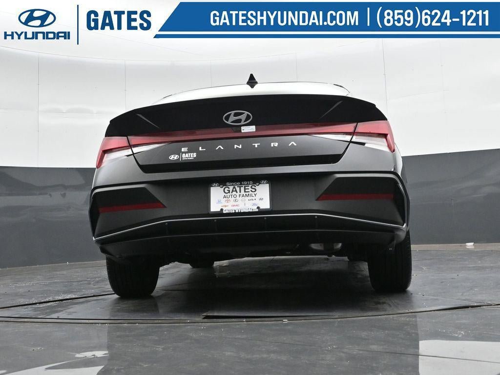 New 2026 Hyundai Elantra Sport image 31