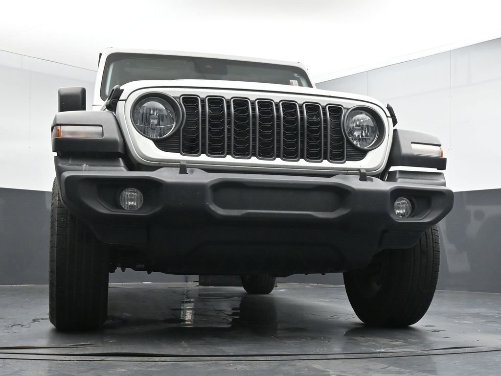 Used 2024 Jeep Wrangler Sport S image 19