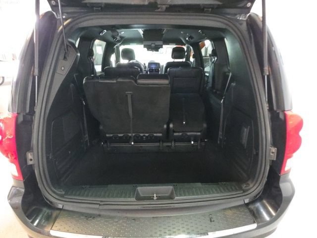 Used 2014 Dodge Grand Caravan R/T FWD image 14