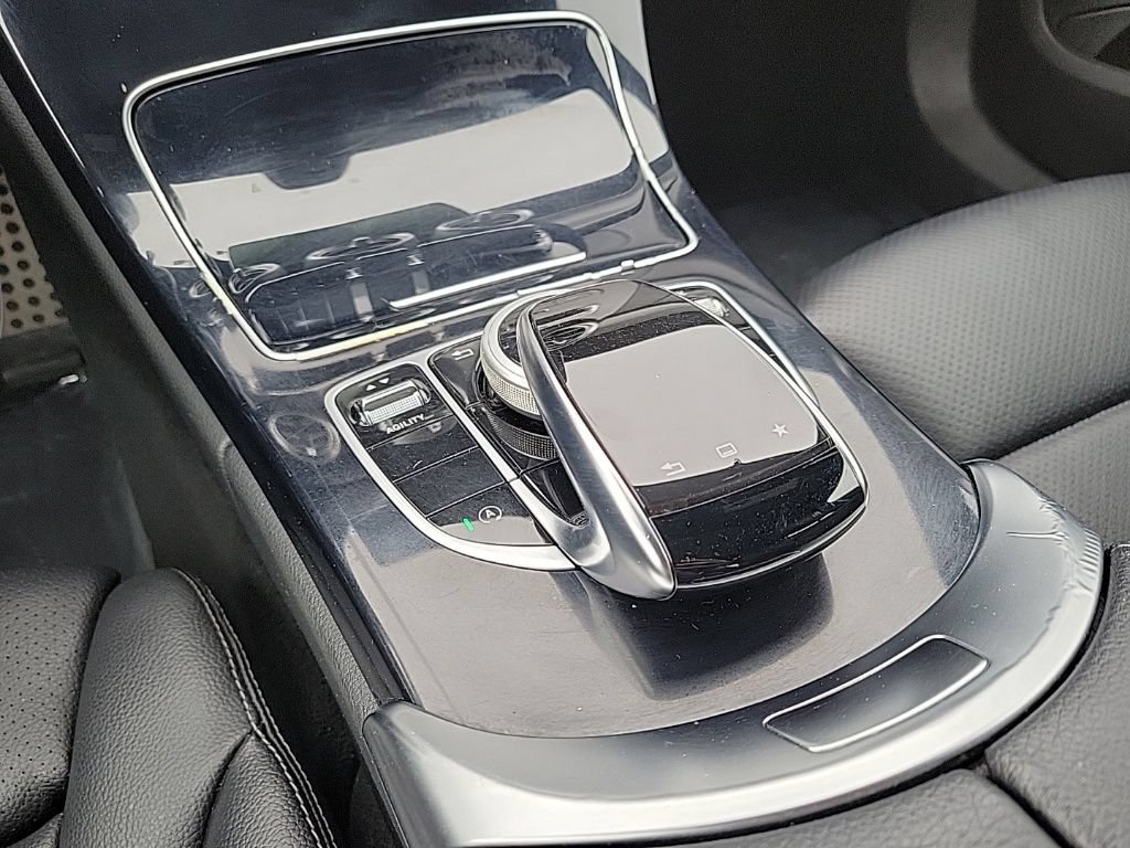 Used 2015 Mercedes-Benz C 300 4MATIC Sedan image 24
