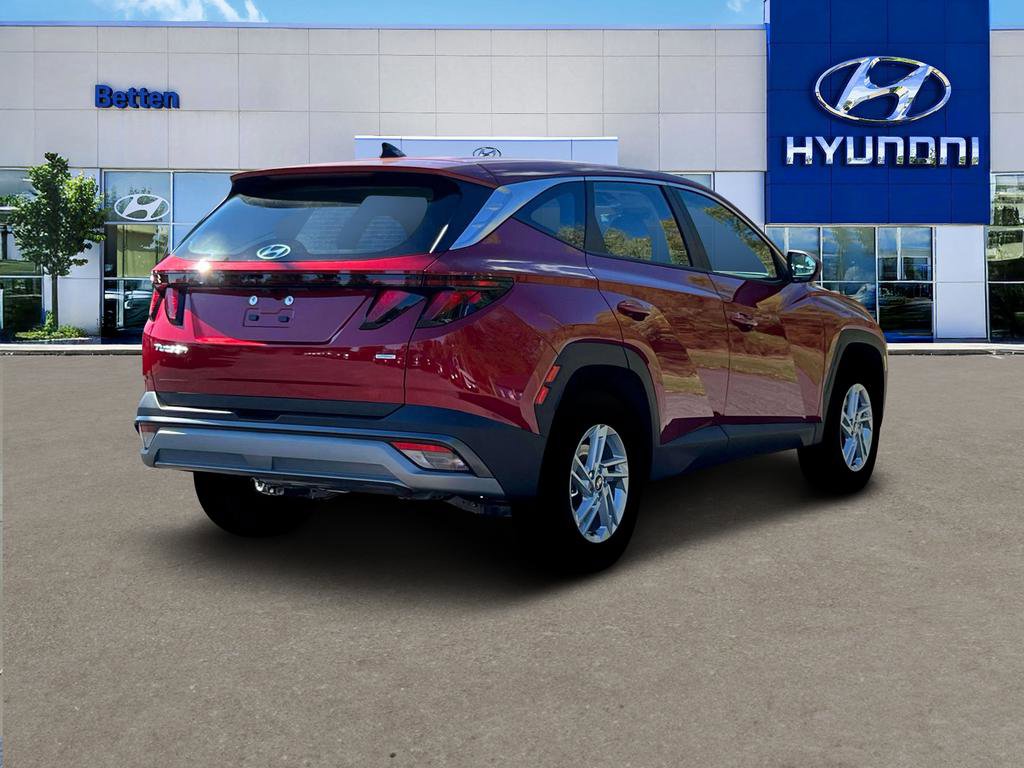 New 2025 Hyundai Tucson SE image 7