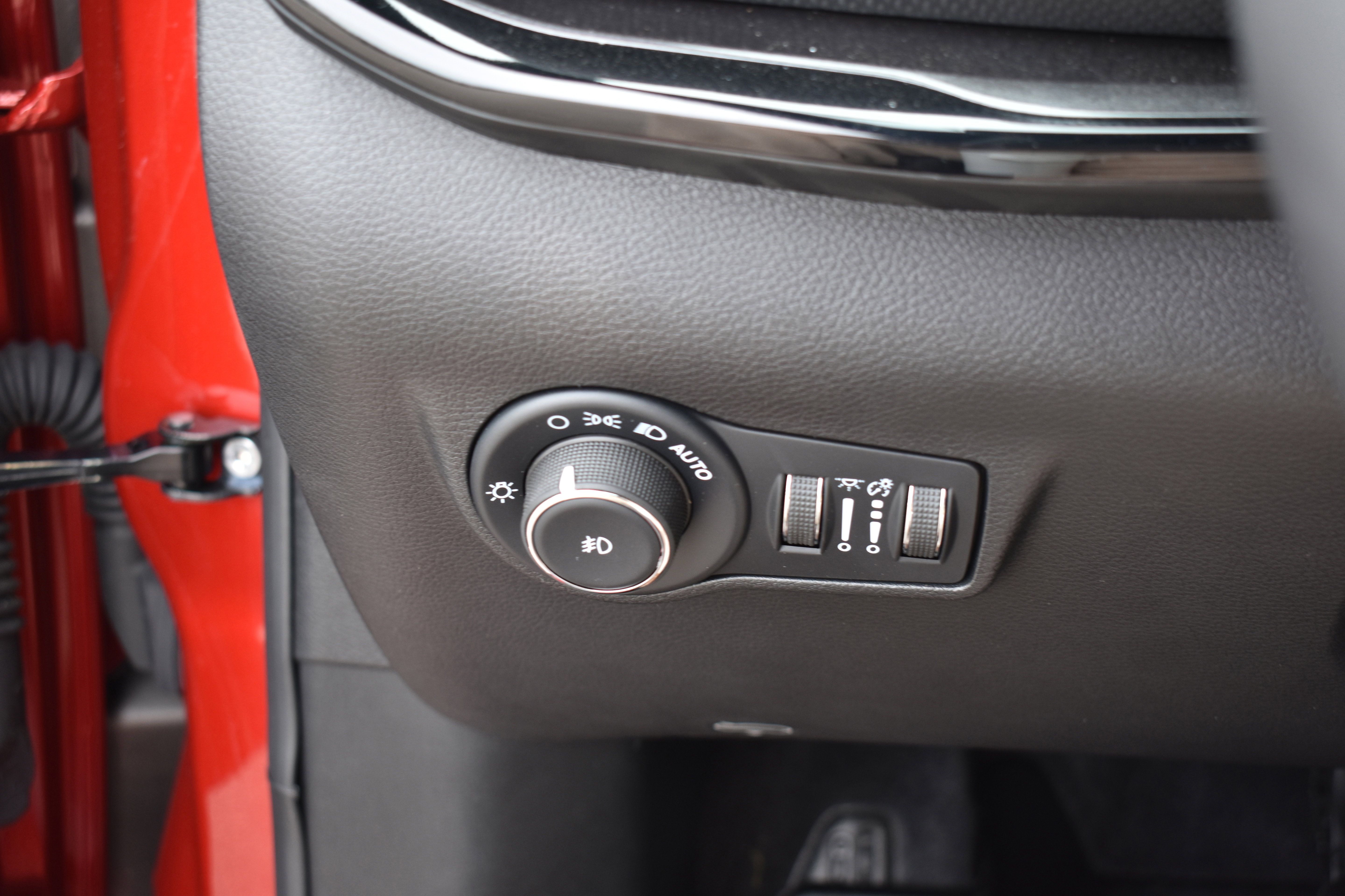 New 2025 Jeep Compass Latitude w/ Altitude Special Edition image 16