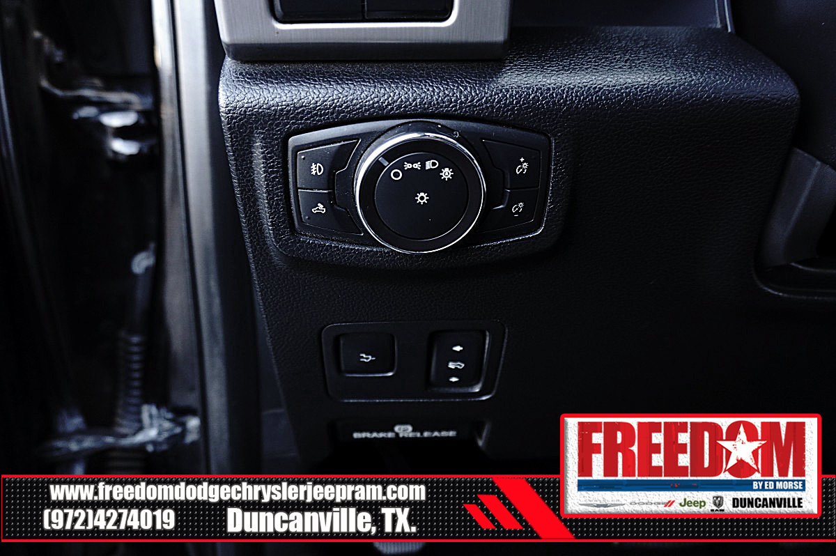 Used 2017 Ford F250 Platinum w/ Platinum Ultimate Package AWD/4WD image 29