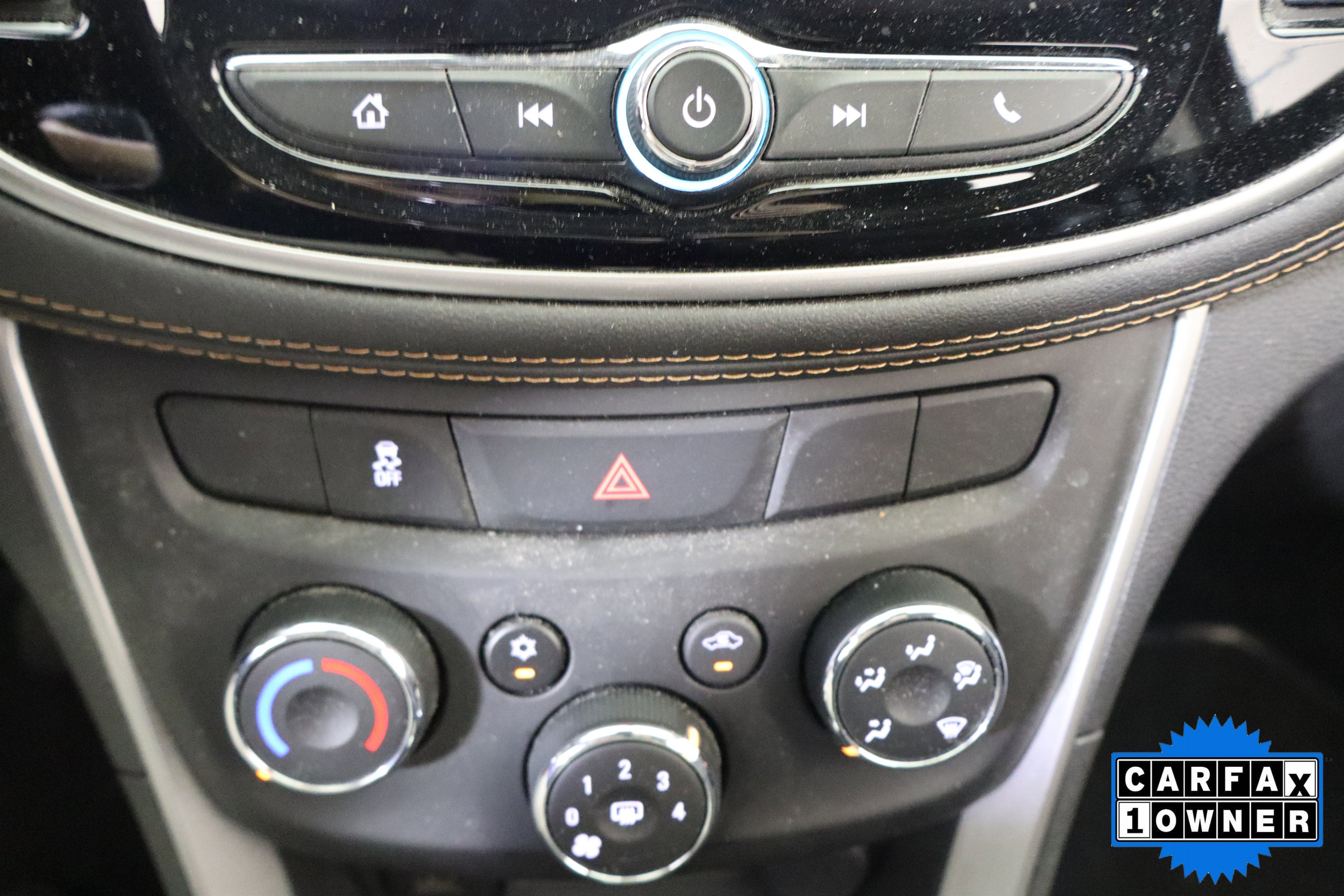 Used 2022 Chevrolet Trax LT w/ LT Convenience Package AWD/4WD image 26