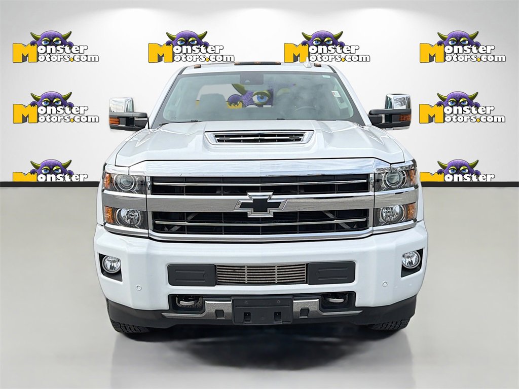 Used 2019 Chevrolet Silverado 2500 High Country w/ Duramax Plus Package image 2