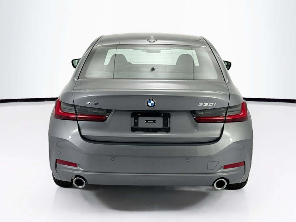 Used 2025 BMW 330i xDrive Sedan w/ M Sport Package AWD/4WD image 6