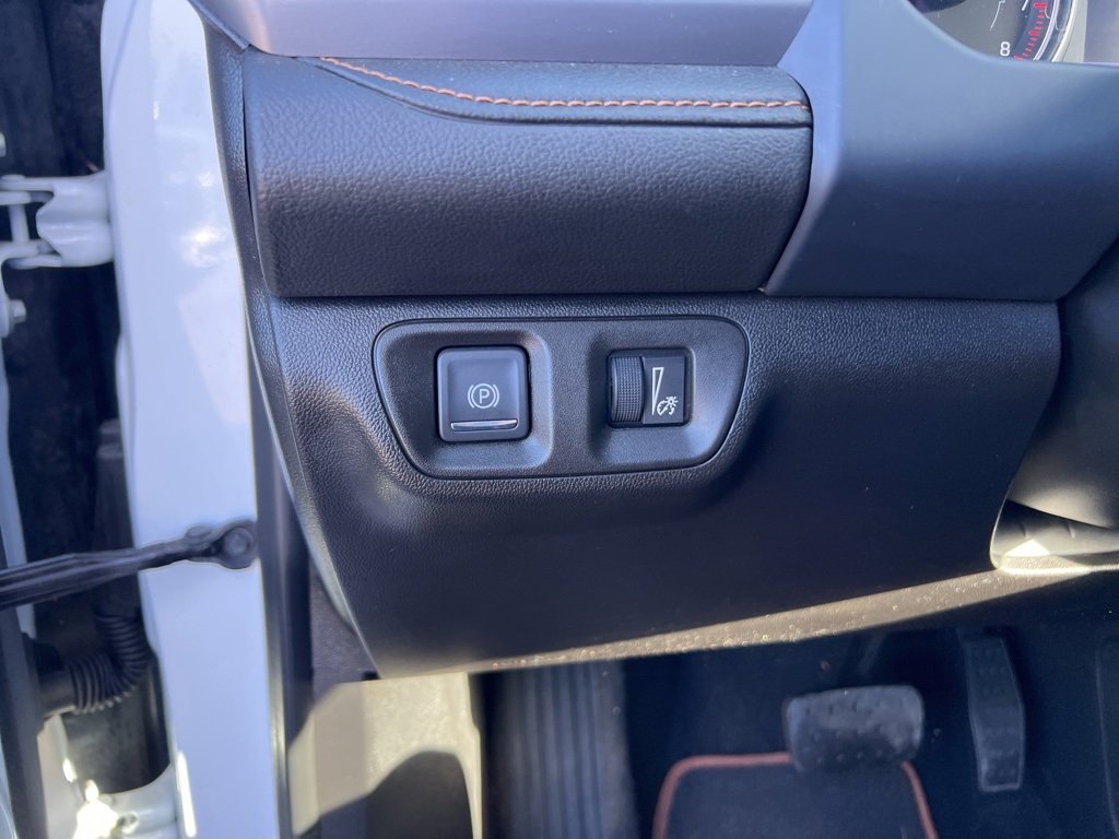 Used 2023 GMC Acadia AT4 w/ Preferred Package image 17