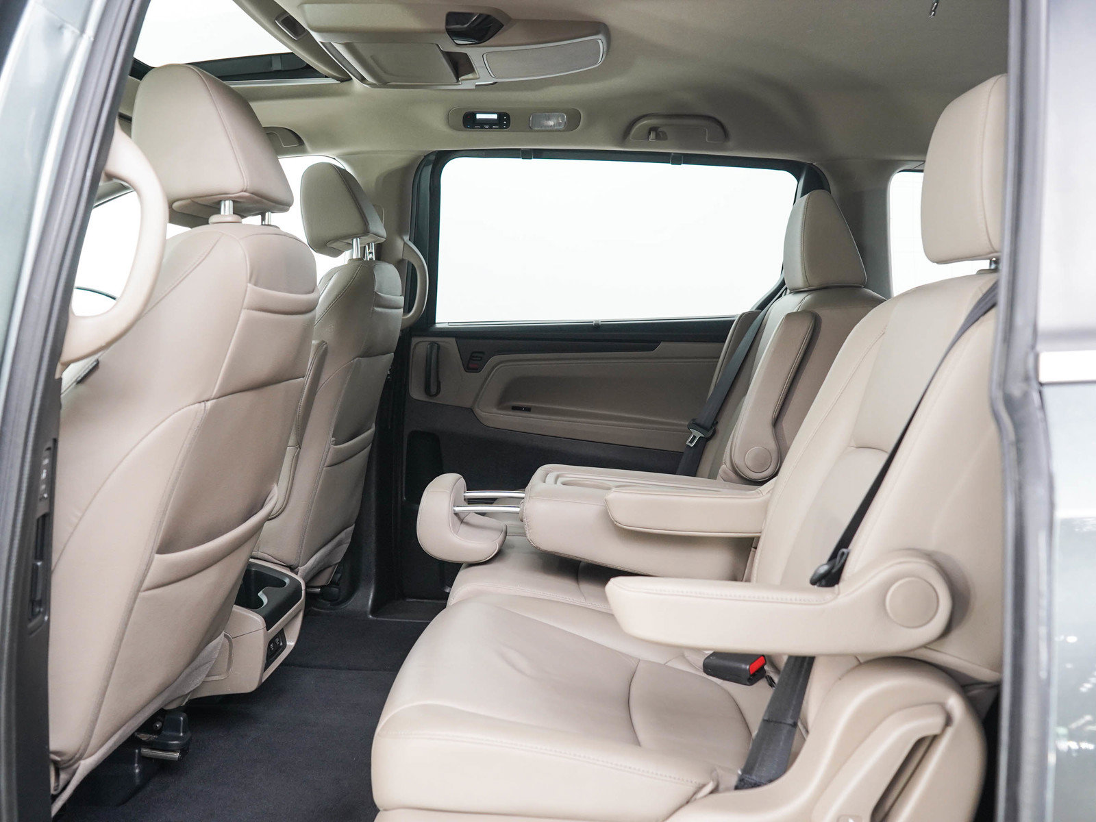 Used 2018 Honda Odyssey EX-L image 16