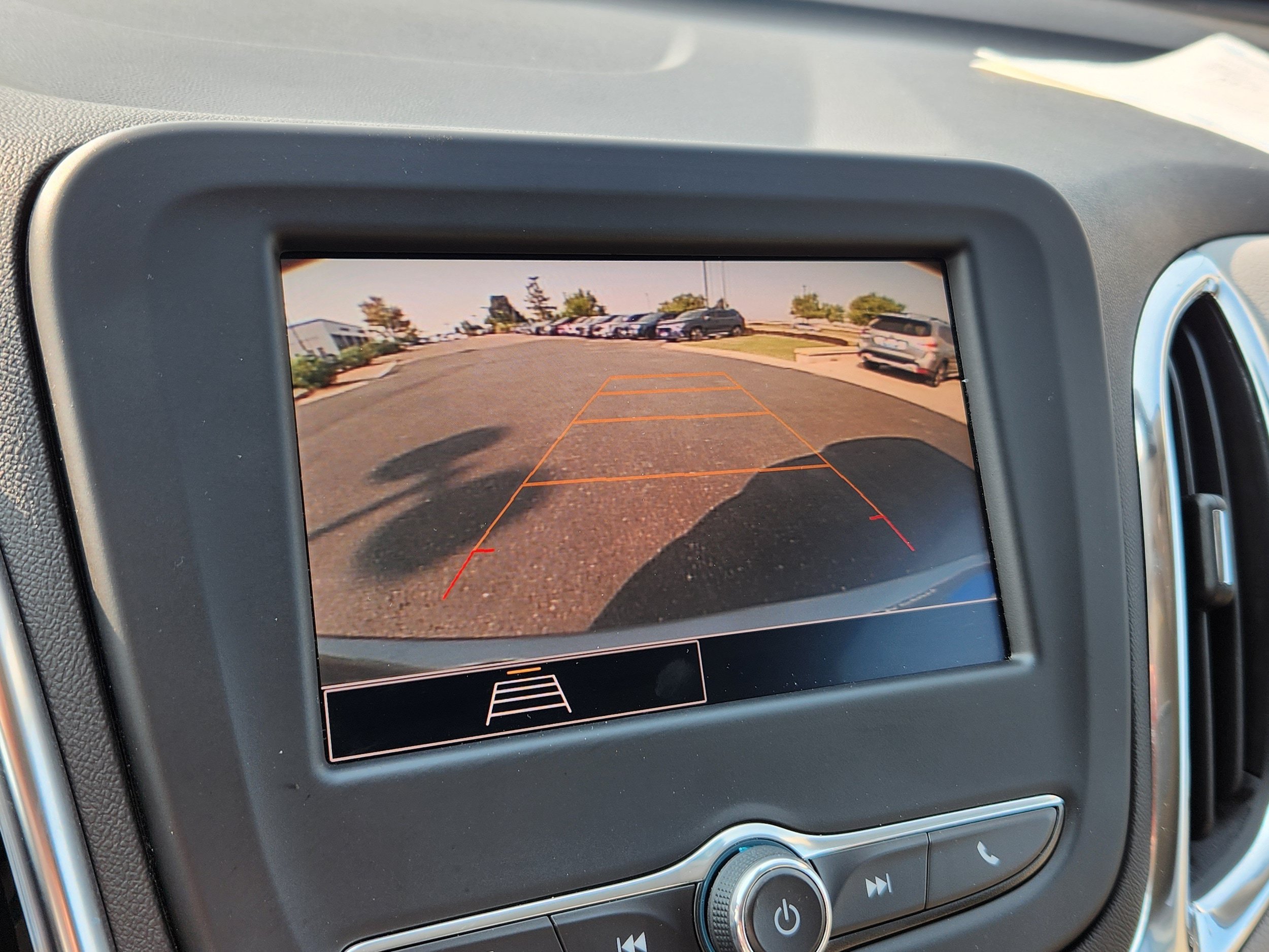 Used 2024 Chevrolet Equinox LS w/ LS Convenience Package AWD/4WD image 19