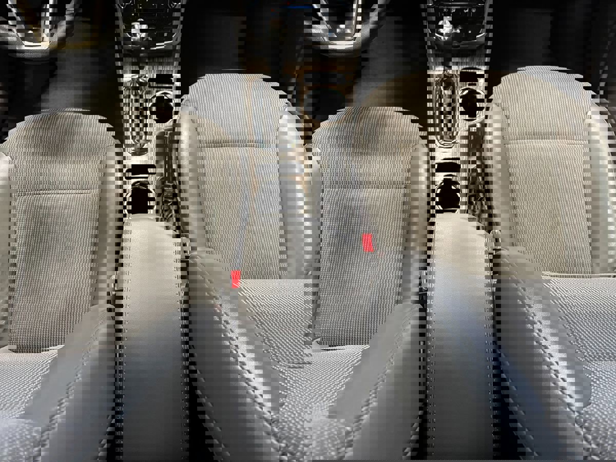 Used 2016 Chevrolet Malibu LT image 24