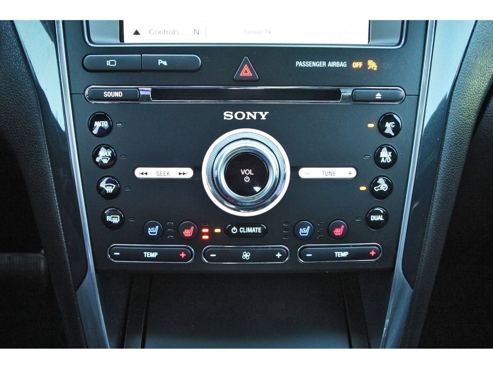 Used 2018 Ford Explorer Sport w/ Equipment Group 401A image 27