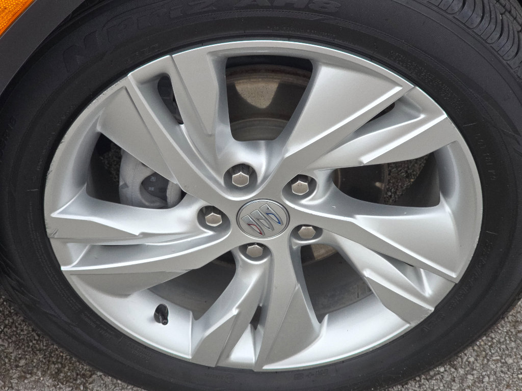 Used 2024 Buick Encore GX Preferred FWD image 3
