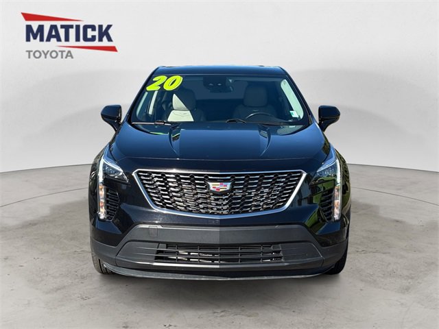 Used 2020 Cadillac XT4 Luxury w/ Cold Weather Package image 2