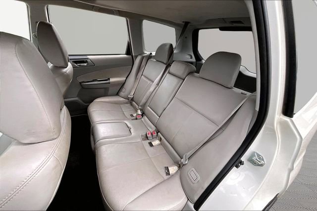 Used 2013 Subaru Forester 2.5X Limited AWD/4WD image 16