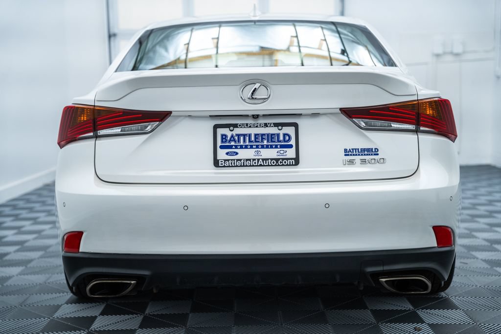 Used 2020 Lexus IS 300 w/ Navigation Package RWD image 6