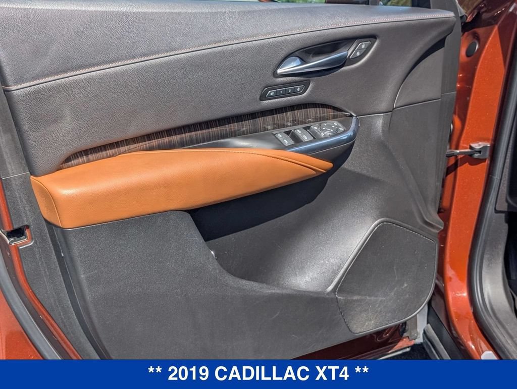 Used 2019 Cadillac XT4 Premium Luxury AWD/4WD image 11