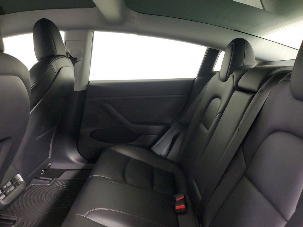 Used 2021 Tesla Model 3 Standard Range Plus image 10