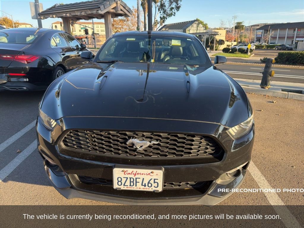Used 2016 Ford Mustang Premium image 2