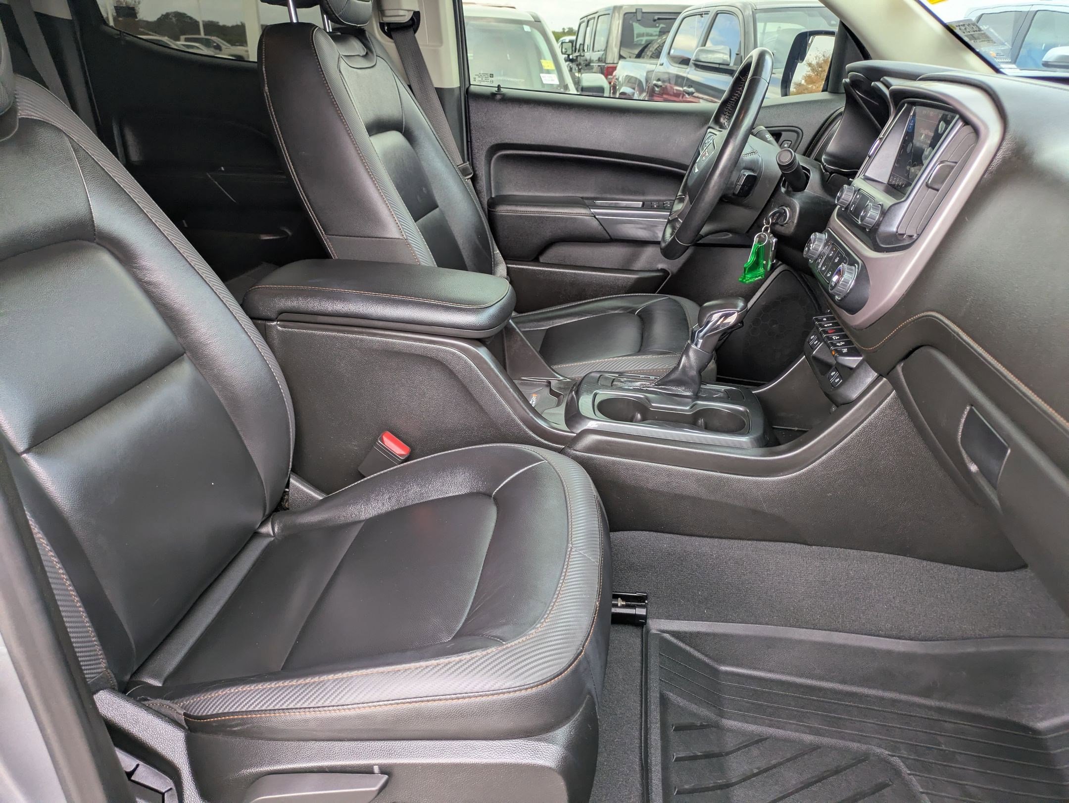 Certified 2022 GMC Canyon AT4 w/ Trailering Package image 27