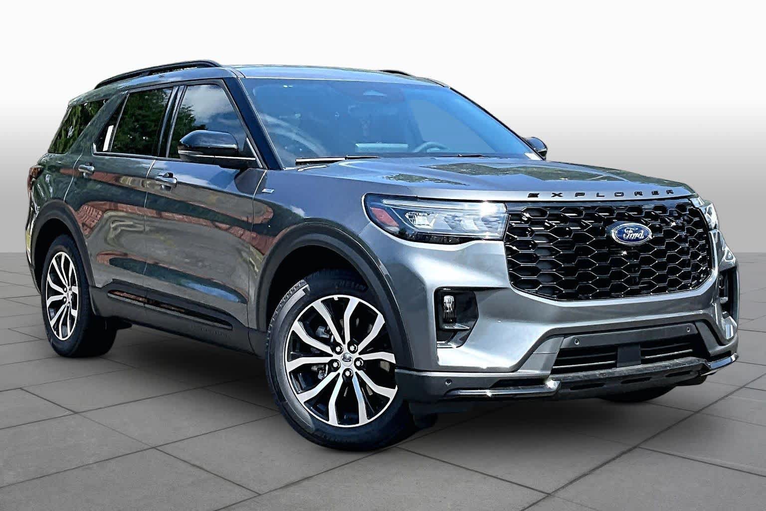 New 2026 Ford Explorer ST-Line RWD image 2