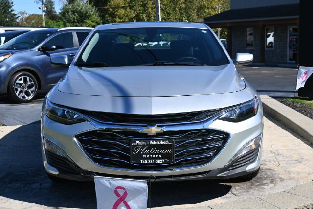 Used 2022 Chevrolet Malibu LT FWD image 2