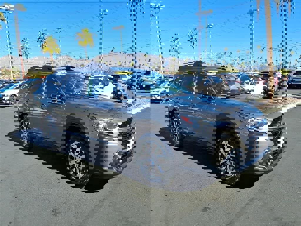 Used 2023 Subaru Outback Premium image 1