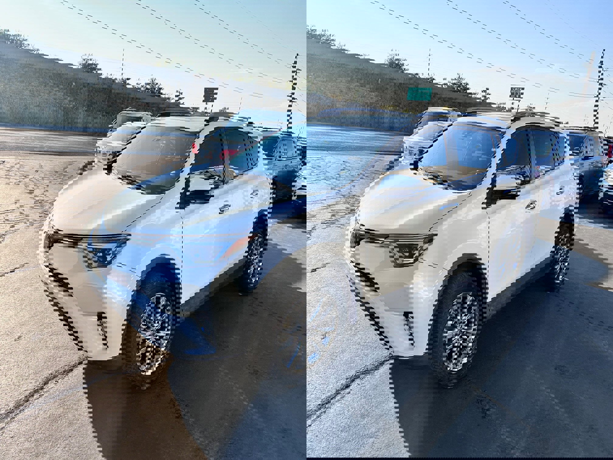 Used 2018 Toyota RAV4 Limited image 2
